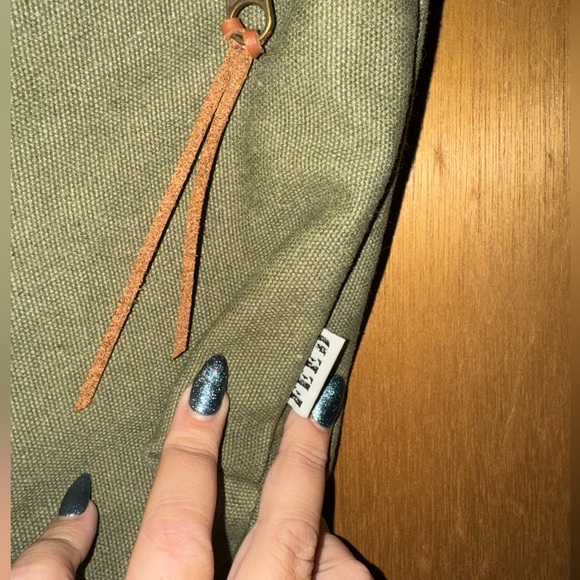 Chic Olive and Black Crossbody Bag - Picture 5 of 8